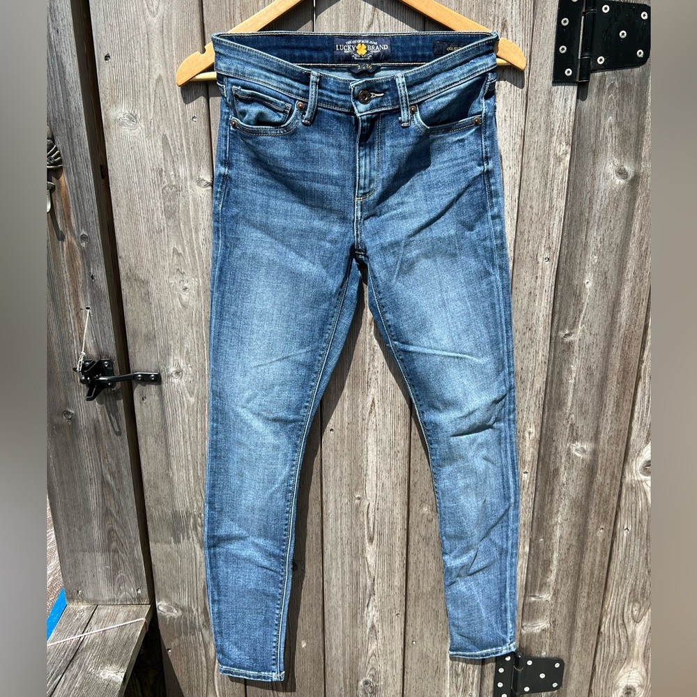 Lucky Brand Light Wash Denim Jeans